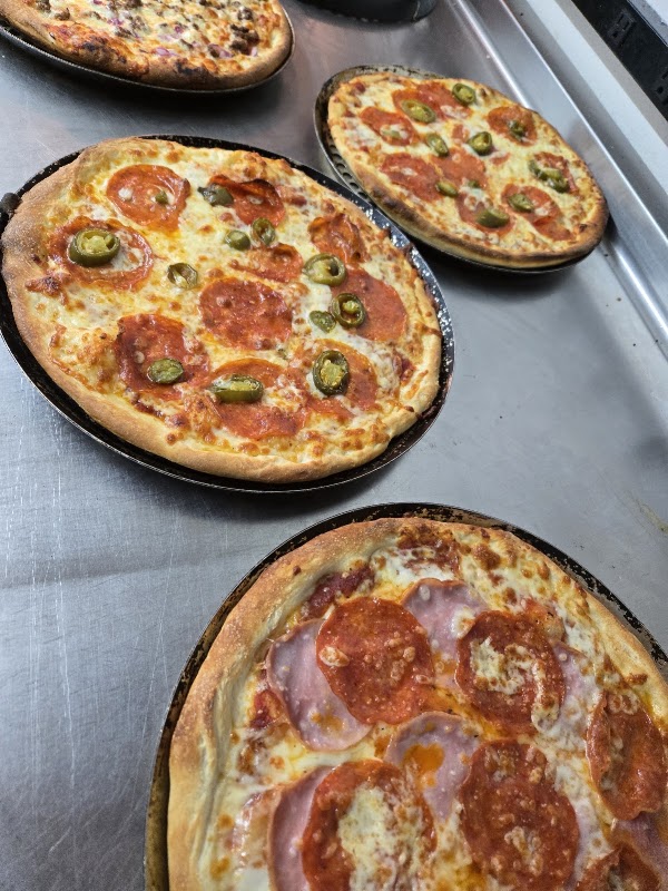 Smoking Guns Pizza photo 3